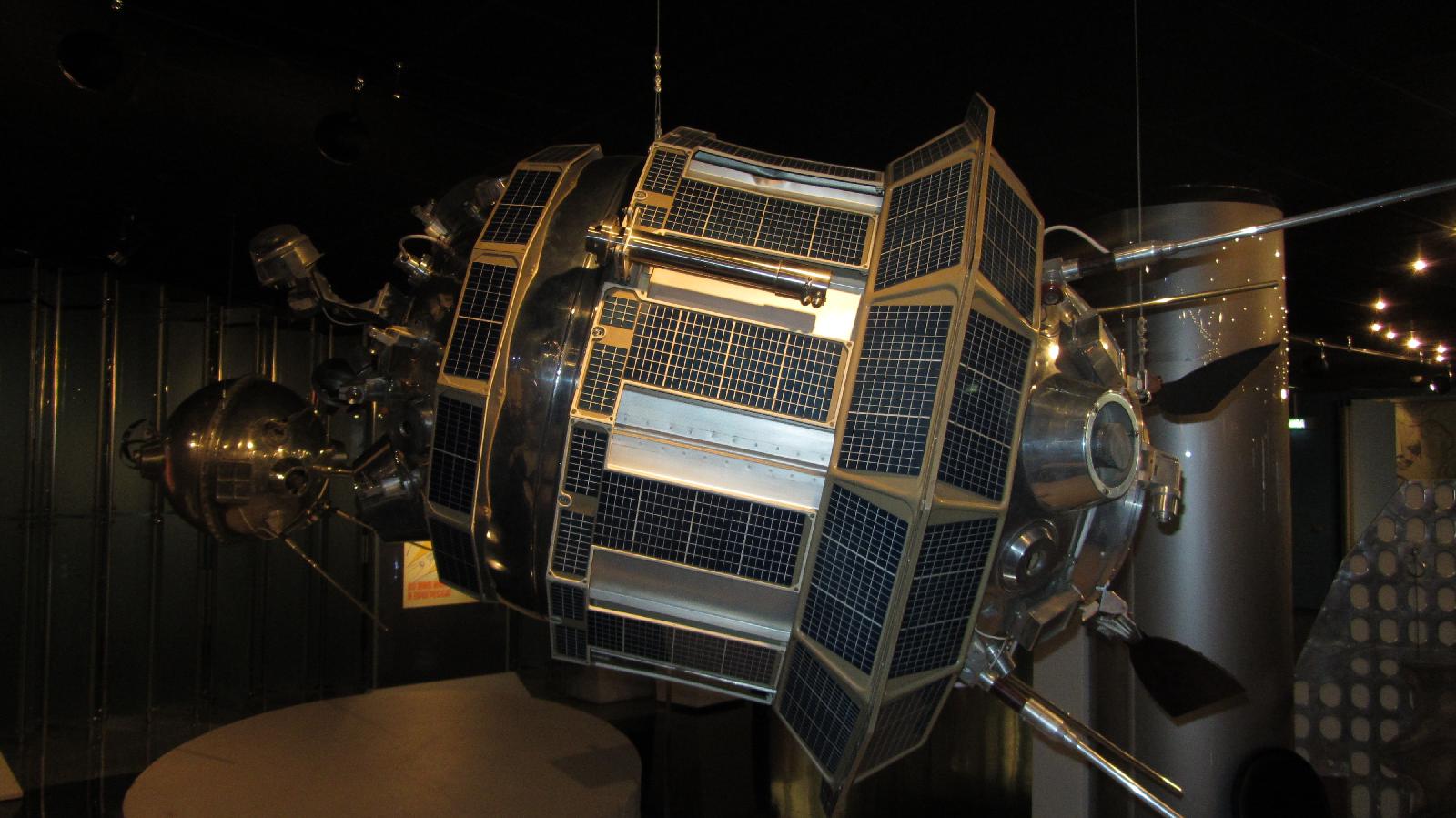 Запуск первой в мире автоматической межпланетной станции. Луна-4 автоматическая межпланетная станция. Луна-3 автоматическая межпланетная станция. Луна-2 автоматическая межпланетная станция. Советская автоматическая межпланетная станция «Луна-1».